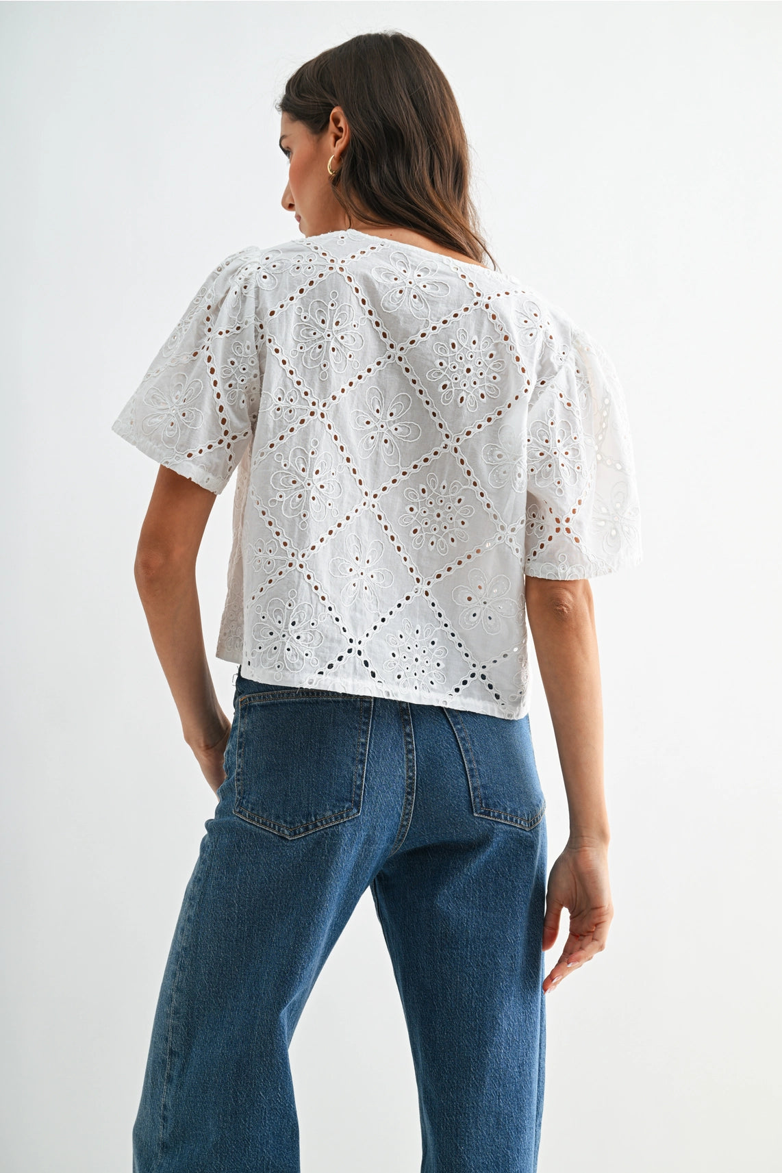 Grace eyelet Button-Up Cameilla