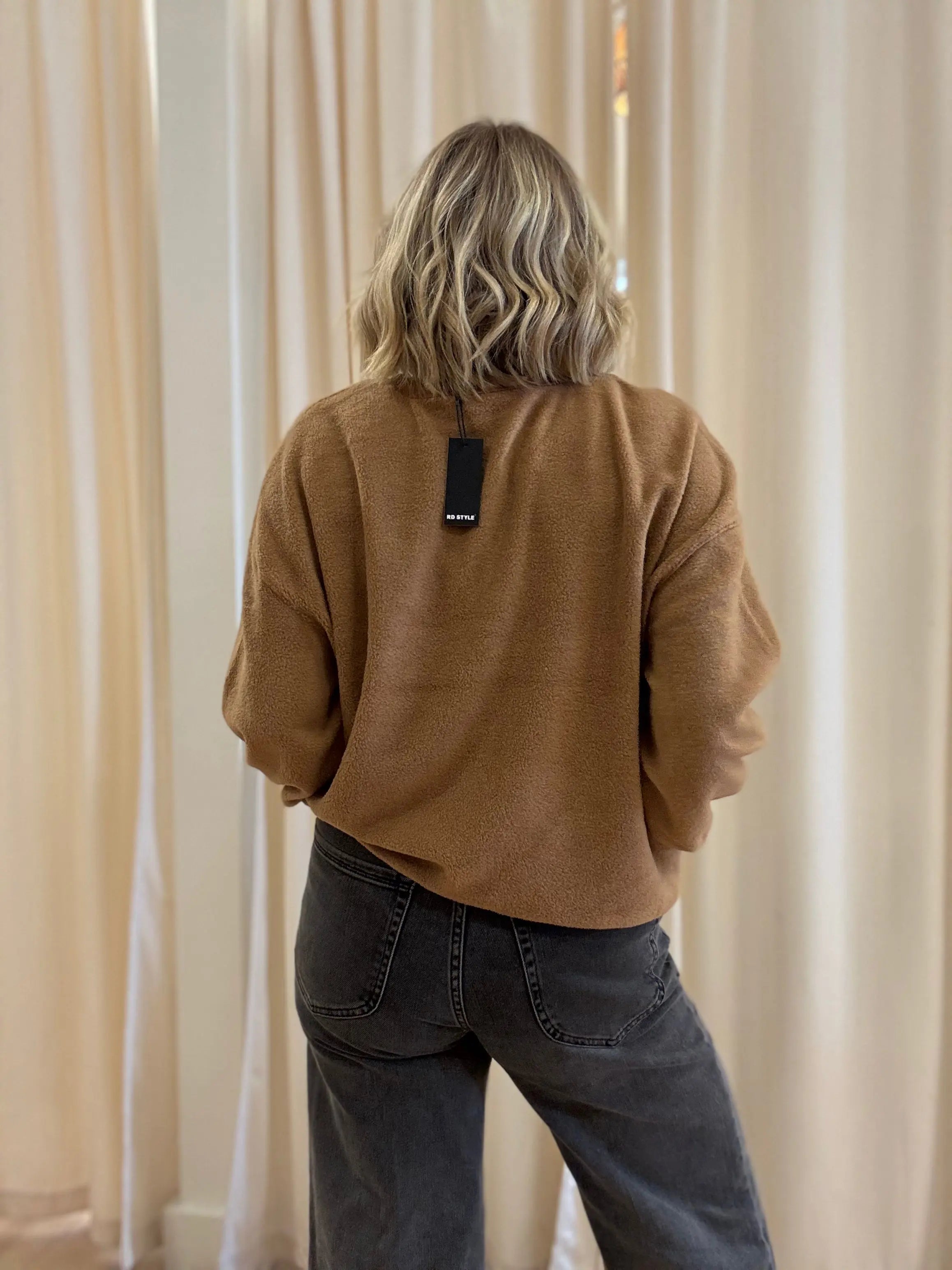 Maple Henley - Sprig Beauty Co