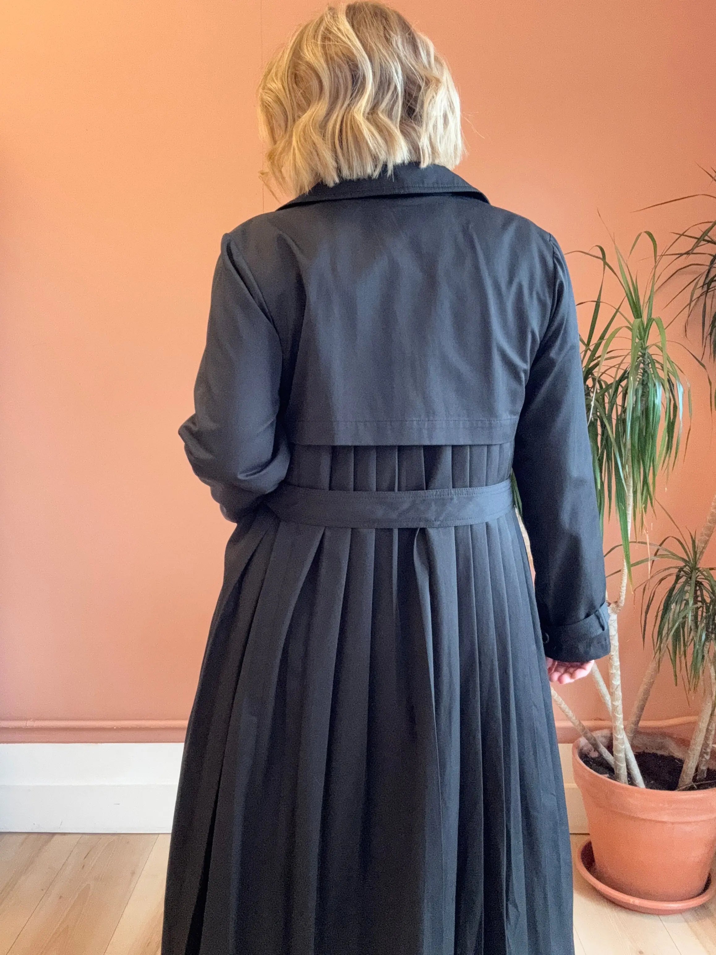 Vivienne Trench - Sprig Beauty Co