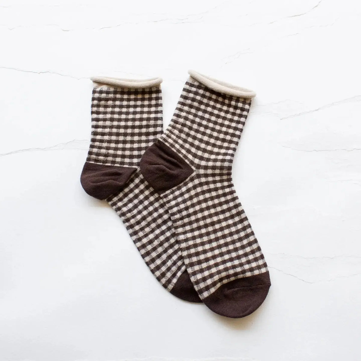 Tiepology Picnic Gingham Mid Crew Socks in mauve with classic gingham pattern, soft cotton fabric, and comfortable fit.