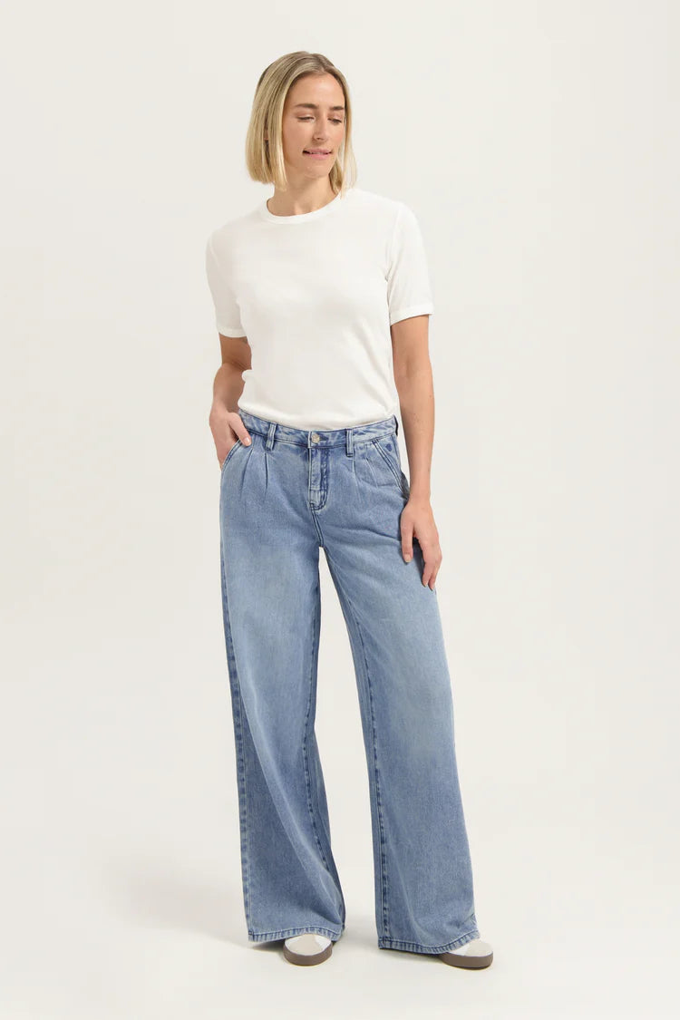 Gina Loose | Wide Leg Jean