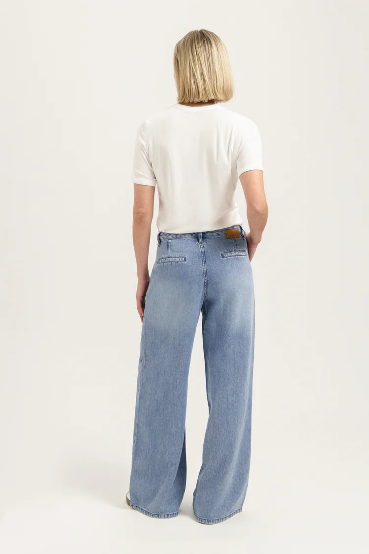 Gina Loose | Wide Leg Jean