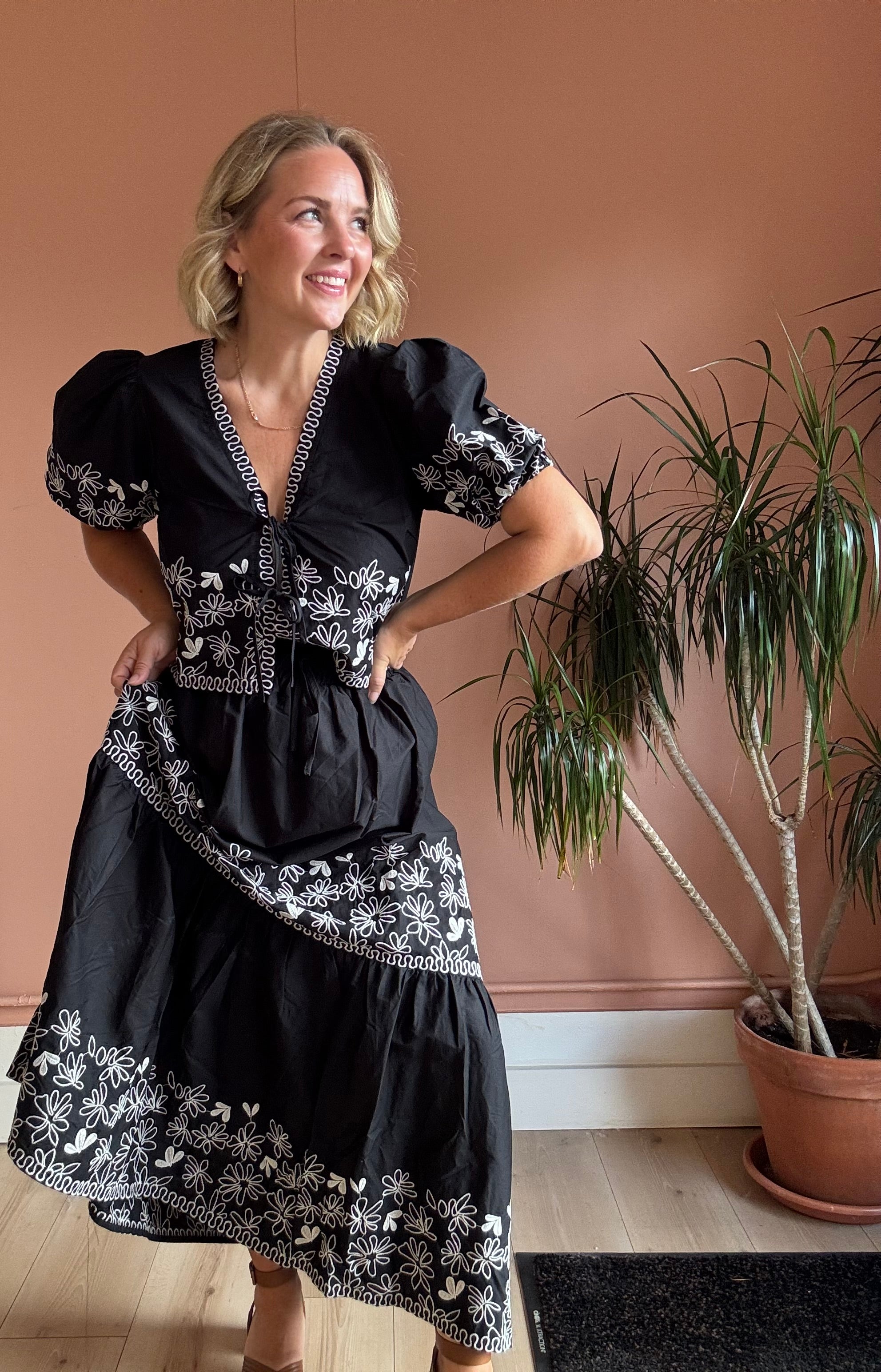 Daisy Chain Embroidered Skirt - Sprig Beauty Co