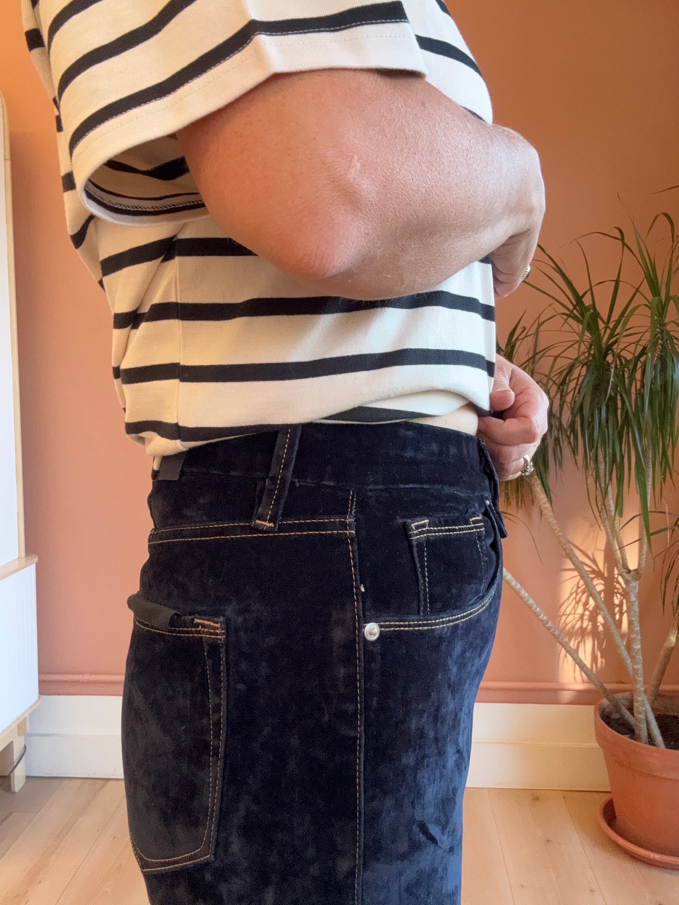 Good Icon Velvet Denim Jeans - Sprig Beauty Co