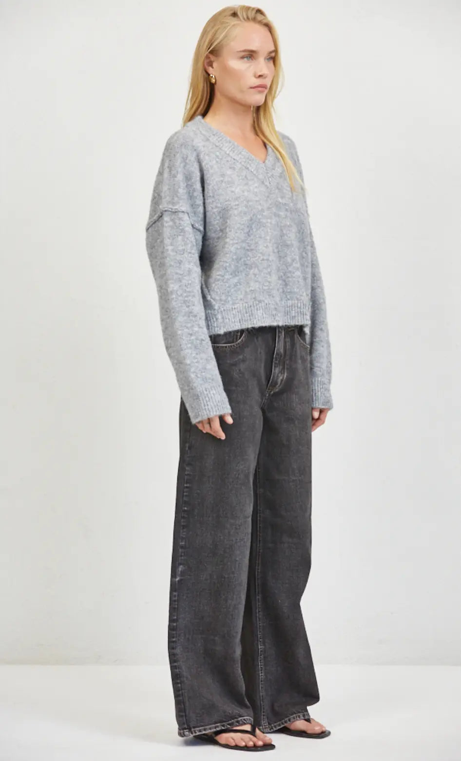 Braylee Fall Sweater | Women’s V-Neck Sweater by a.ren