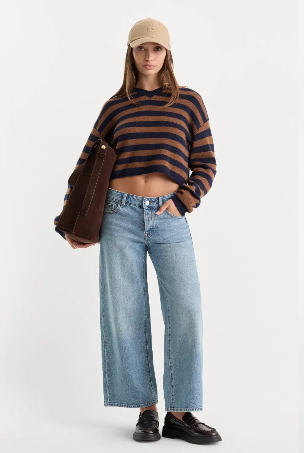 Good American vintage wide crop apparel, showcasing the stylish cropped design and high-quality fabric in a natural pose.