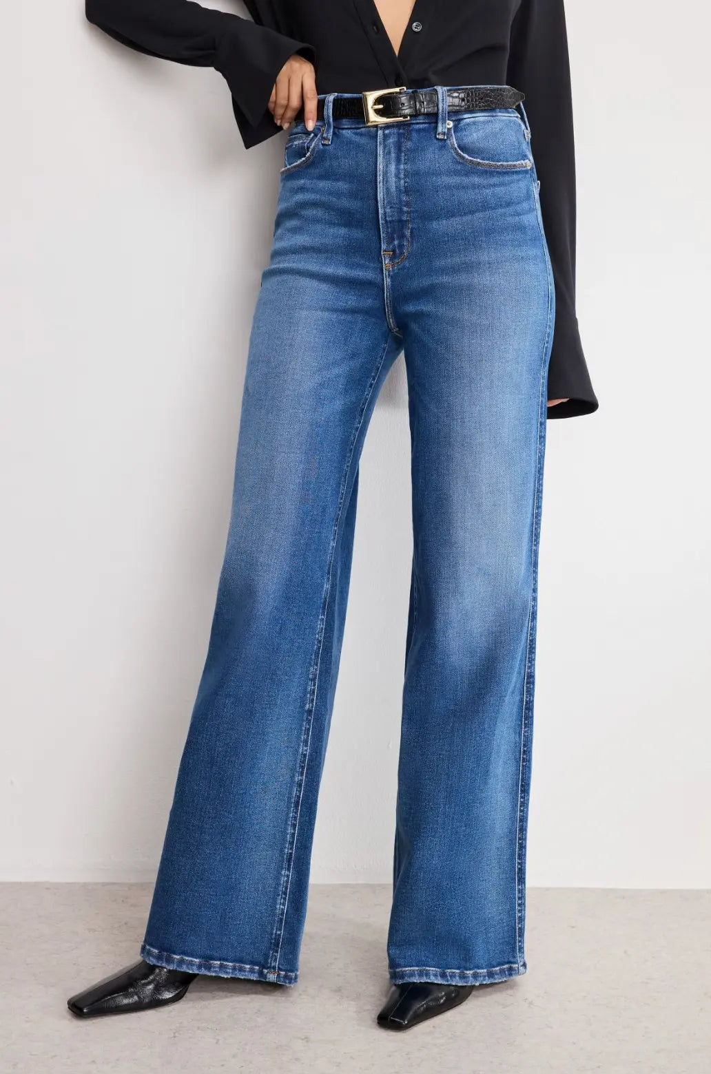 Good American Good Skate Petite apparel in a casual outfit, featuring stylish, comfortable clothing for petite sizes.