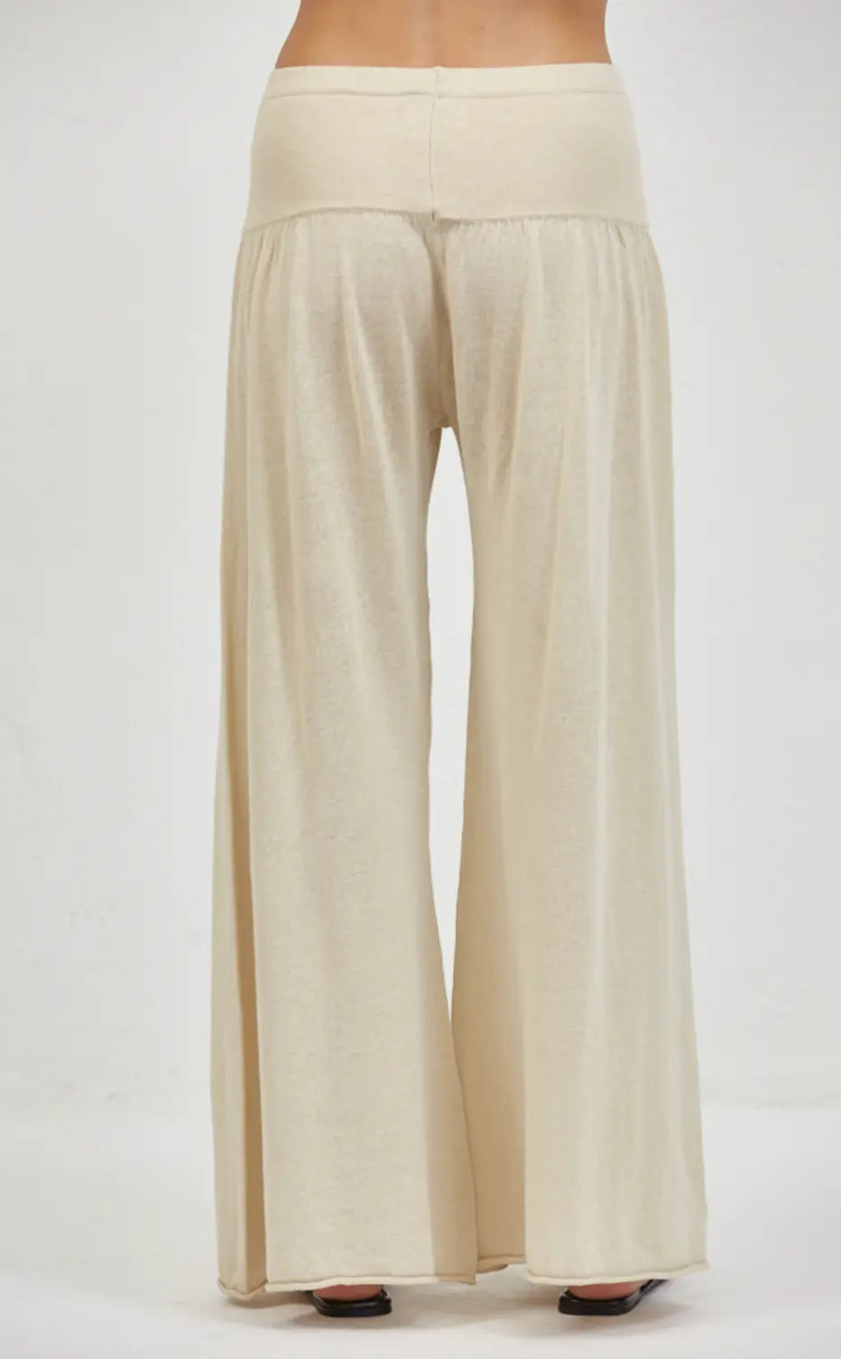 A.ren Haven Wide Leg Knit Spring Pant in extra small, featuring a relaxed fit and soft knit fabric for casual wear.