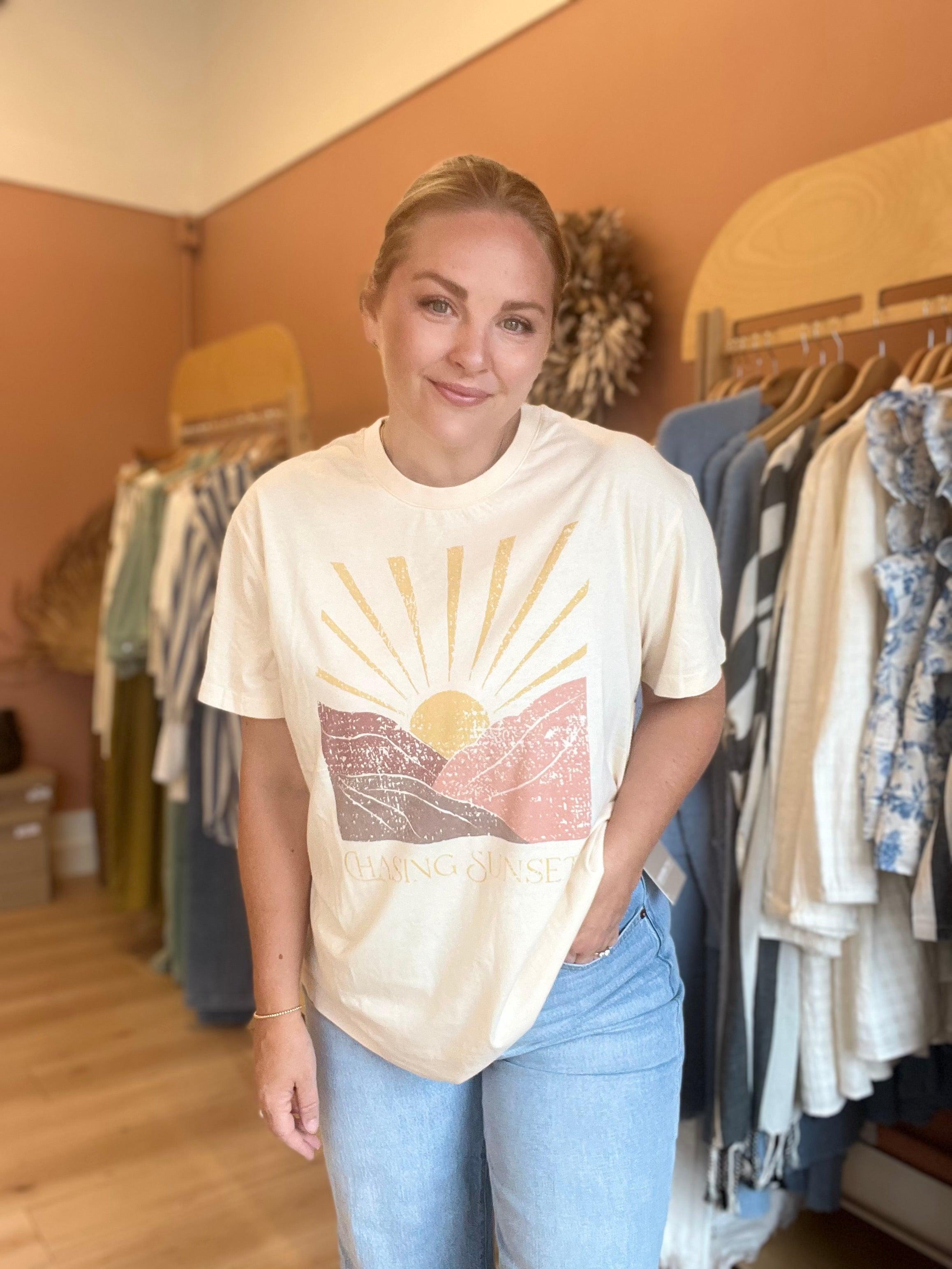 Chasing Sunsets Band Tee - Sprig Flower Co