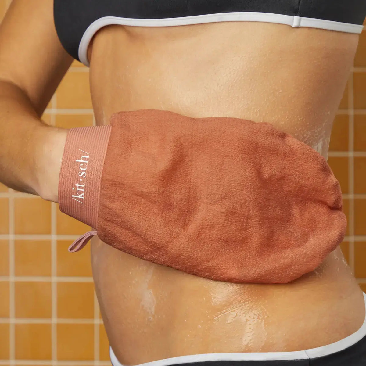 Kitsch Love Me Exfoliate Gloves for skincare, soft textured gloves designed for gentle exfoliation and smooth skin.