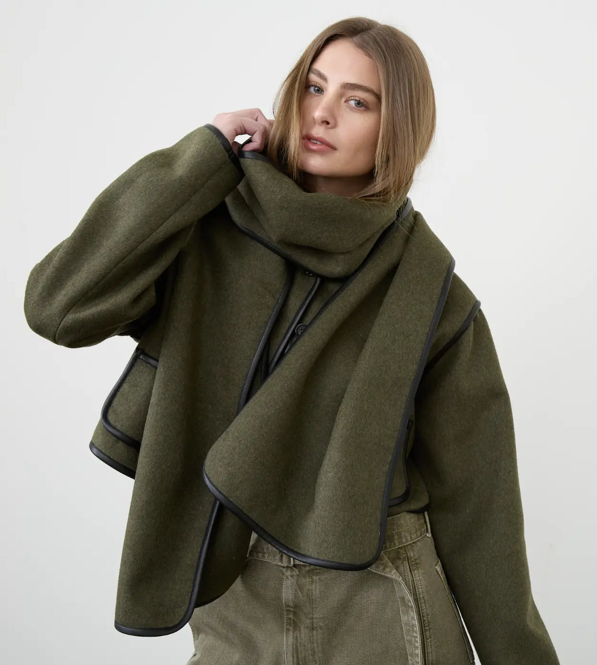 Moonriver Ryder cropped jacket in extra small size, stylish apparel with a modern design and tailored fit.