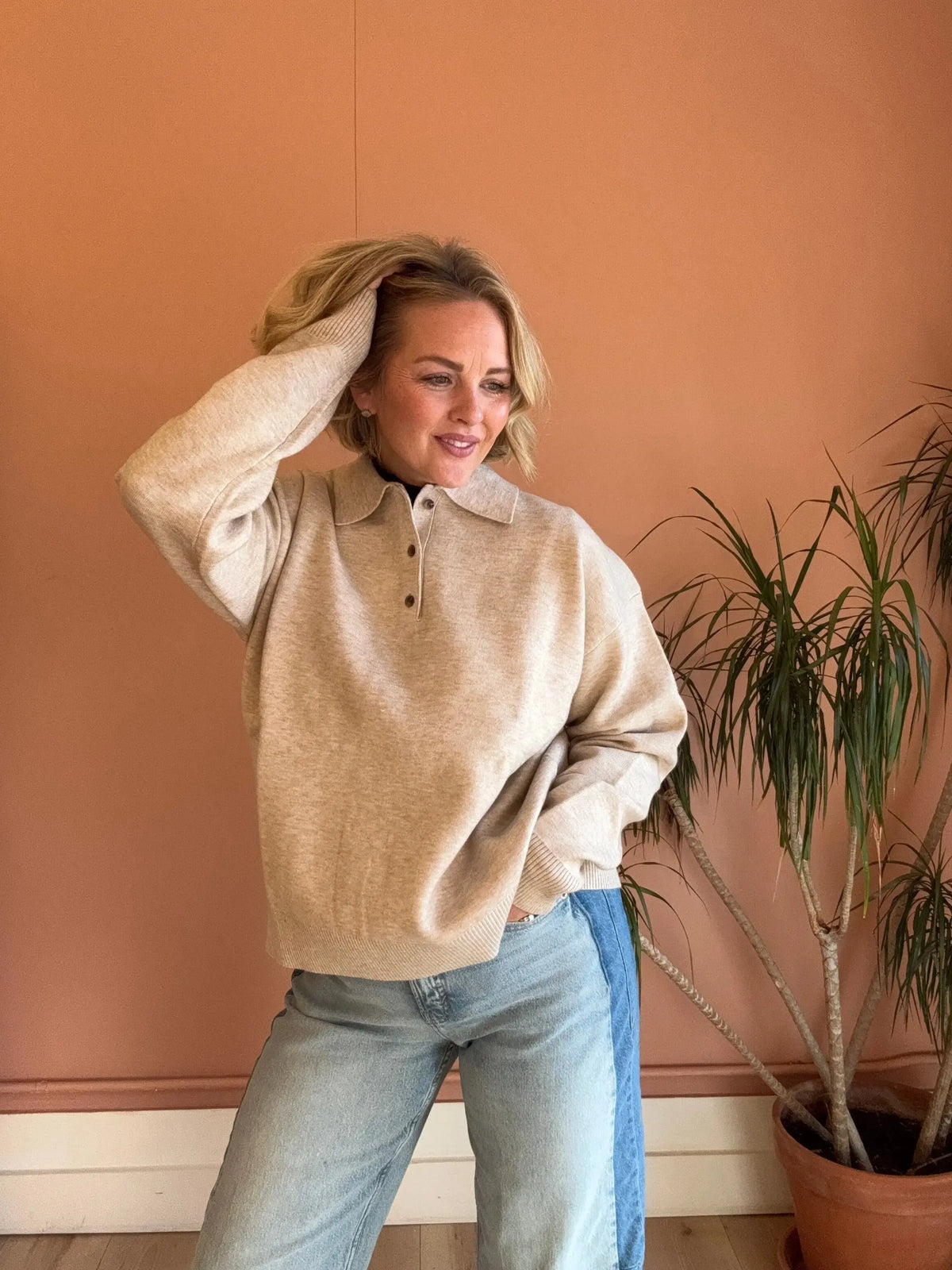 Gray Nia Marlow Sweater, a cozy polo-knit apparel in extra small size, with a soft, textured fabric.