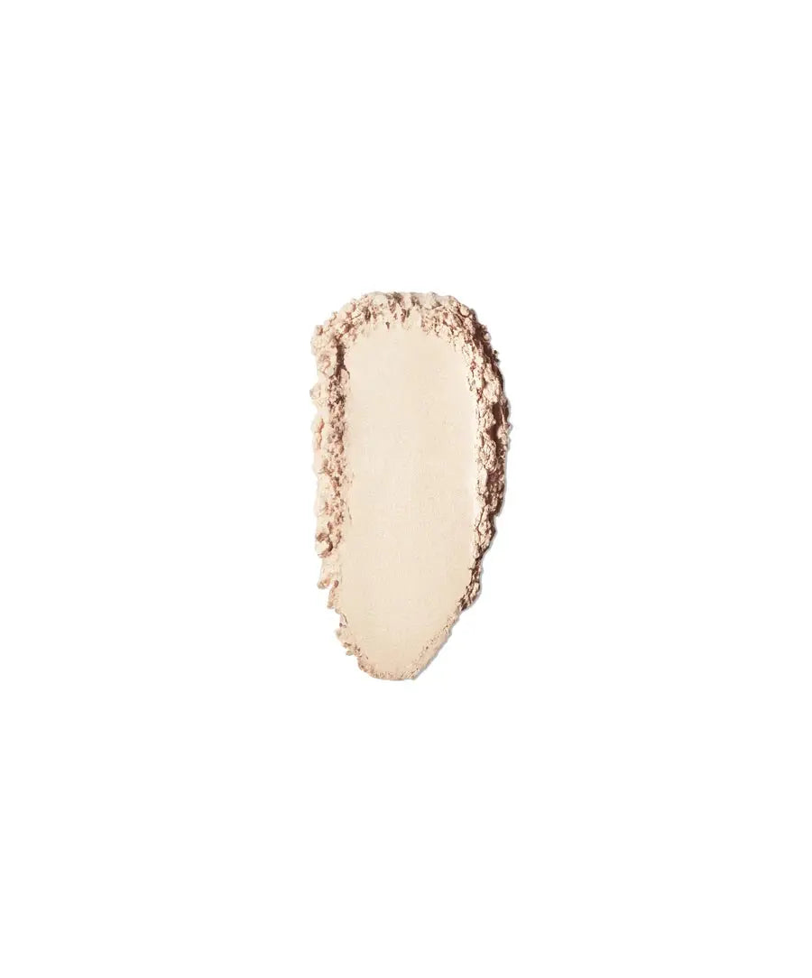 RMS Beauty Hydra Setting Powder in Sheer Light, loose translucent face powder for a matte finish and setting makeup.